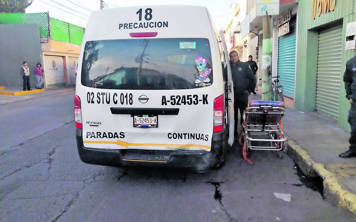 Urvan Vs Auto Deja Dos Lesionados En Tulancingo El Sol De Tulancingo Noticias Locales 4422